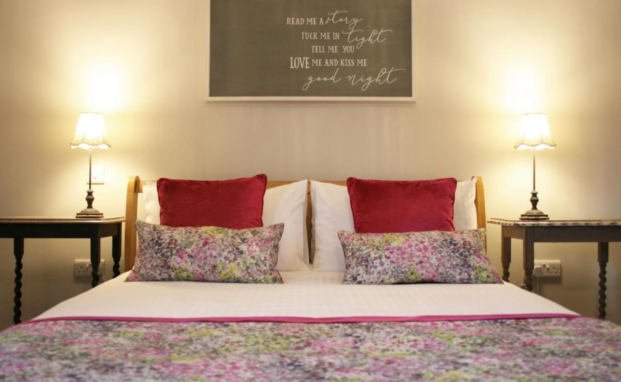 Bed and Breakfast The Cross At Croscombe Вэллс Экстерьер фото
